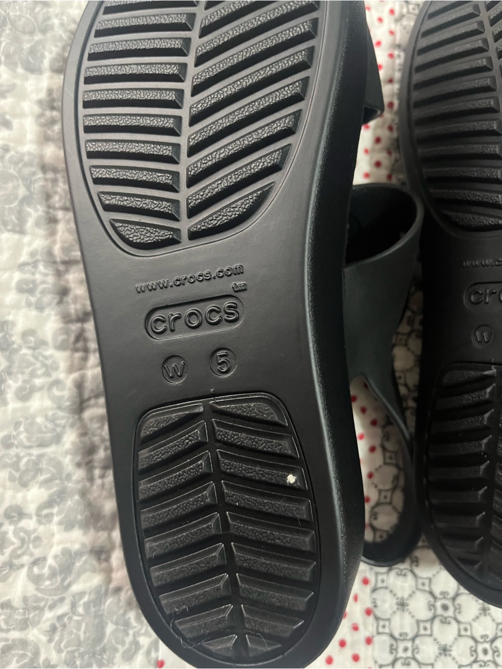 Crocs NWOT Black Platform Sandals Womens Size 5, Never worn - Picture 3 of 5